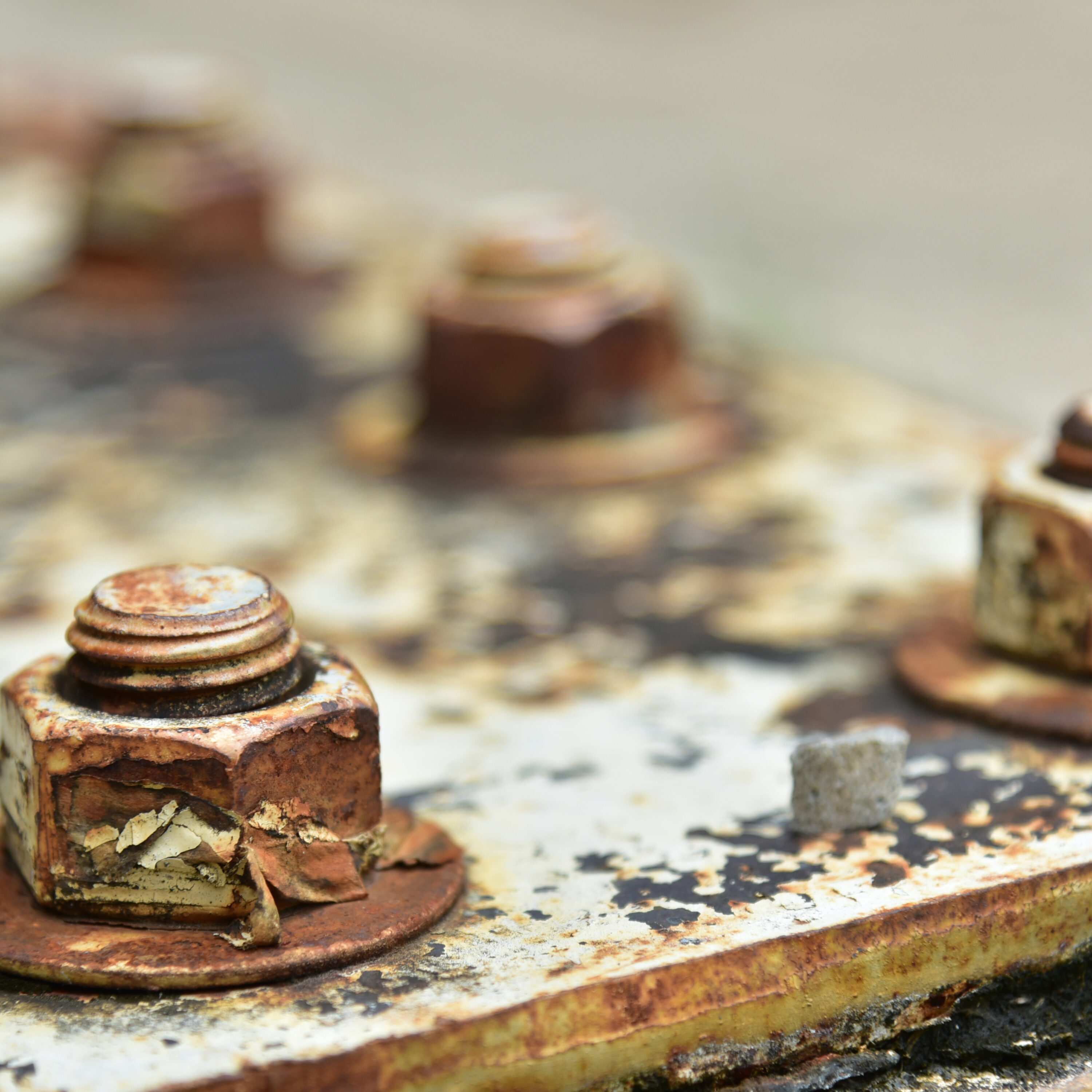 how-to-remove-rusted-bolts-blog-lanocare-rust-protection